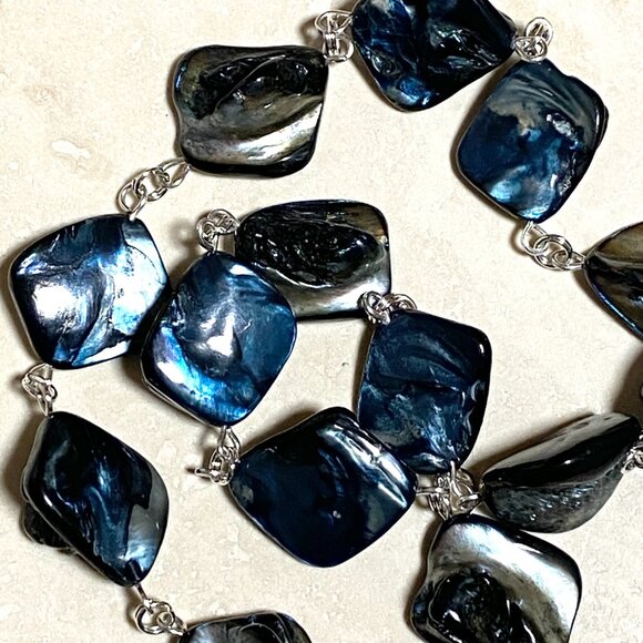 Blue Irregular Mother of Pearl Shell Necklace + Cat on the Moon Pendant - Picture 6 of 13